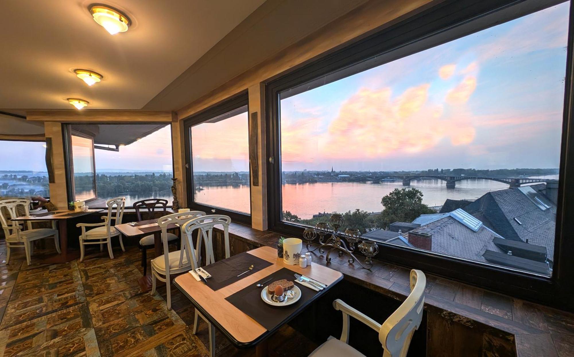 Mainzer Hof Hotel Екстериор снимка